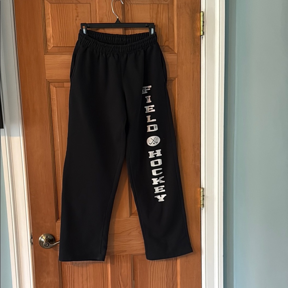 Field Hockey Black Gildan Sweatpants Size Small